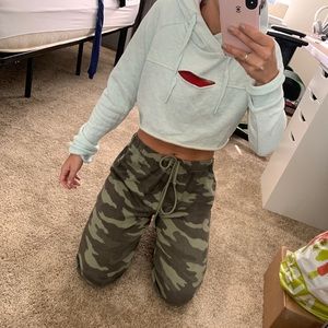 gymshark cropped hoodie